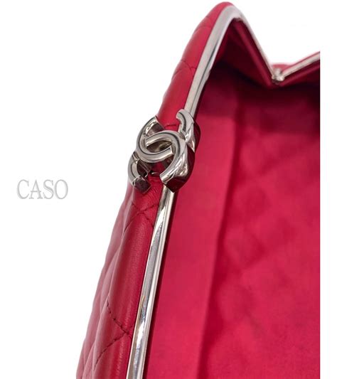 pochette rossa chanel|Chanel borse italia.